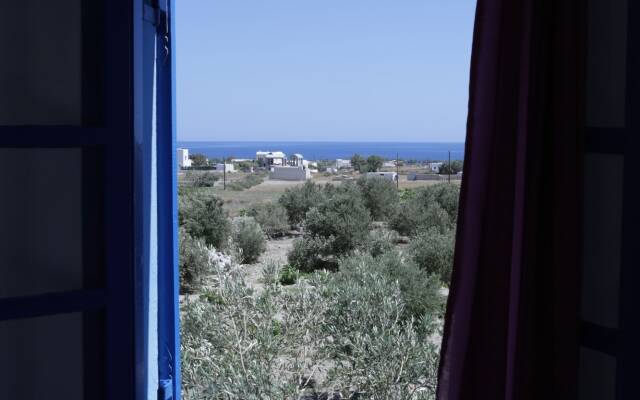 Perissa Hotel