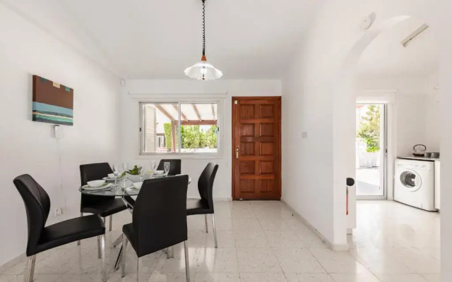 Bungalow Casa Bella by Ezoria