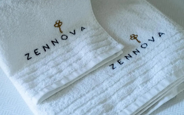 Zennova #5 Antigonidon Square