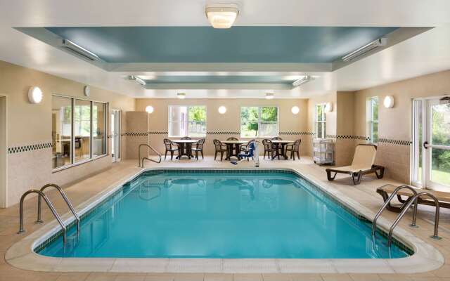 Country Inn & Suites by Radisson, Ithaca, NY