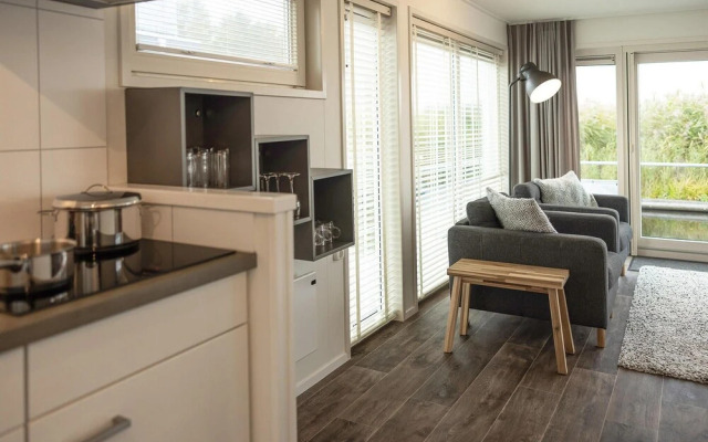 Awesome Ship/boat in Aalsmeer With 2 Bedrooms and Wifi