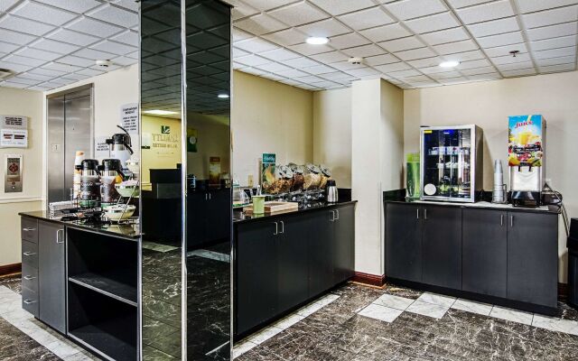 Quality Inn & Suites I-81 Exit 7