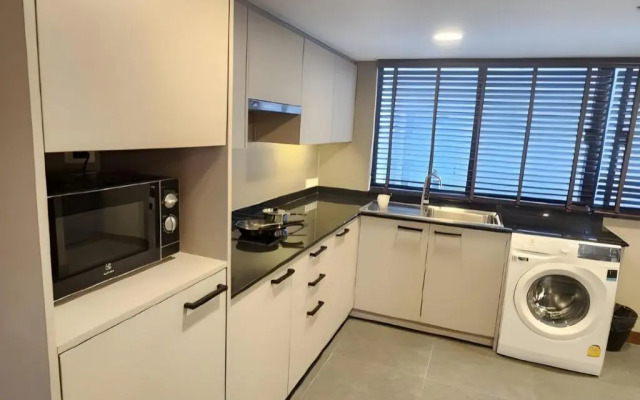 United Tower Thonglor by Aspira