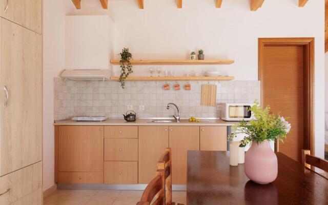 The Island Life Apartments by Konnect, Ipsos Beach