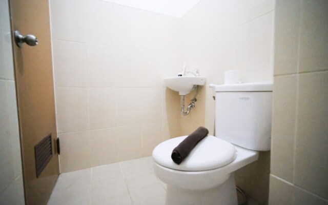 Best Location And Homey Studio At Bale Hinggil Apartment