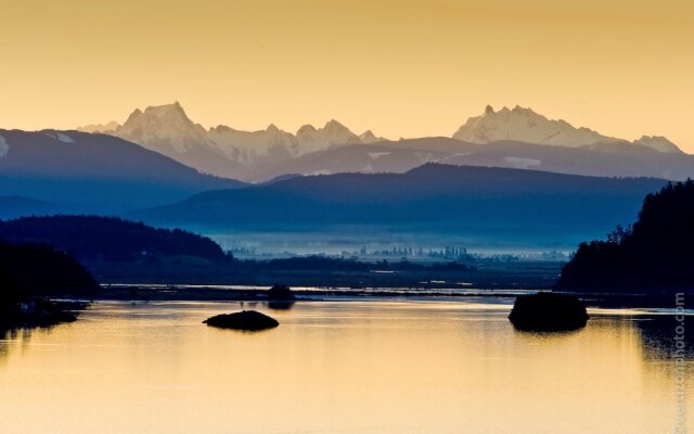 The Bluff on Whidbey B&B