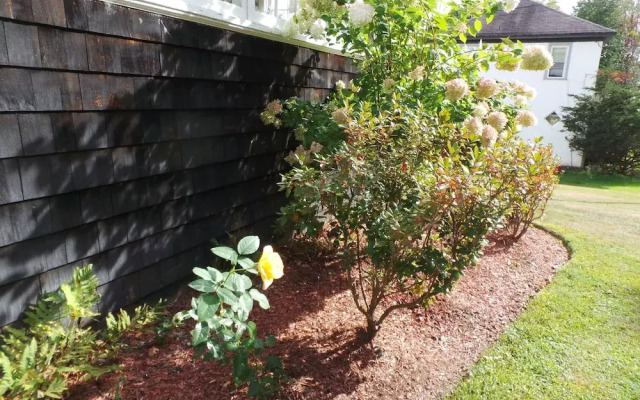 Kenoza Lake View Manor