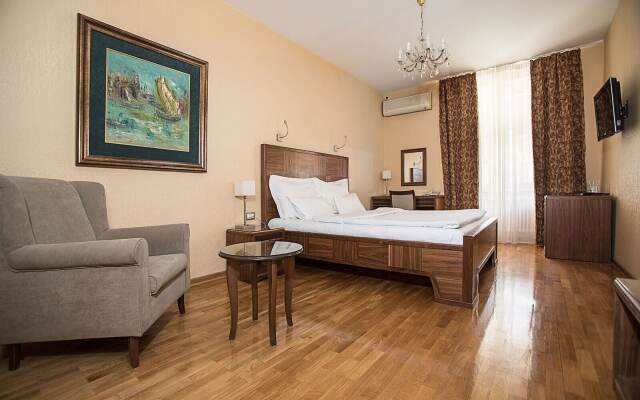 Hotel Majestic