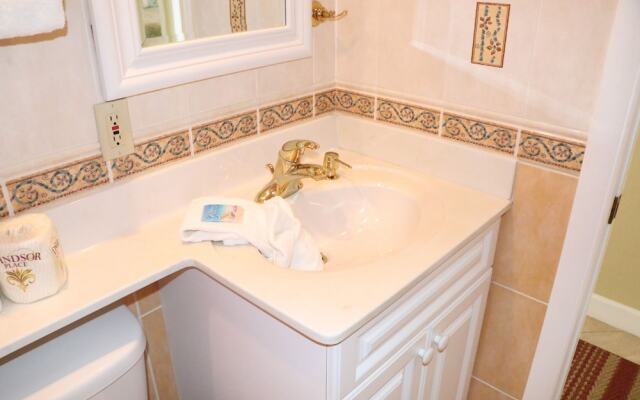 Jamaica Royale 501 - 3 Br Condo