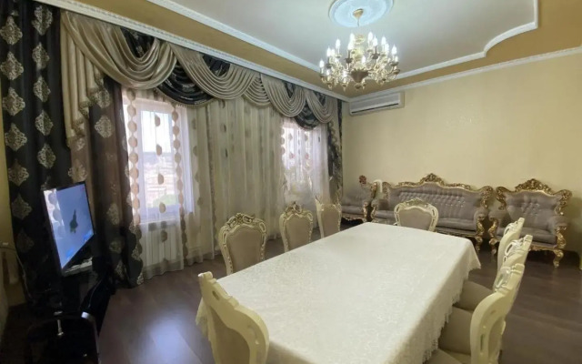 Large 5 bedroom VIP Villa 2