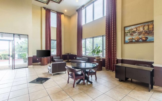 San Bernandino Inn & Suites