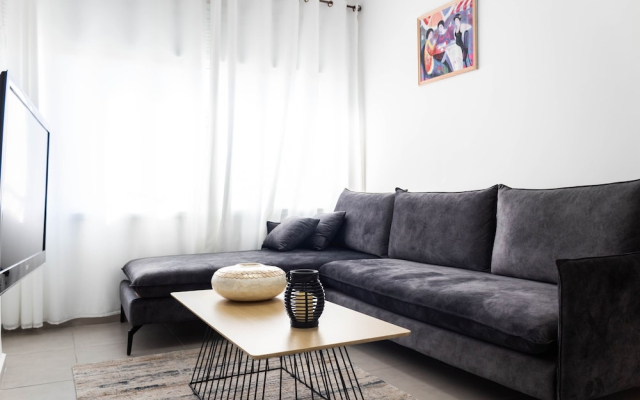 Cosy & Modern old city 3BR by Ahlan Hospitality