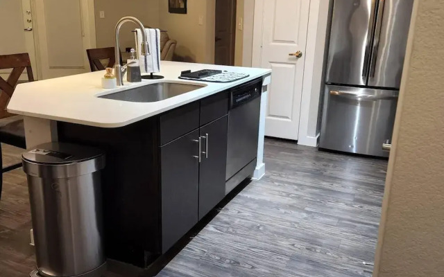 Lovely 1-bed Apartment in North Austin!!