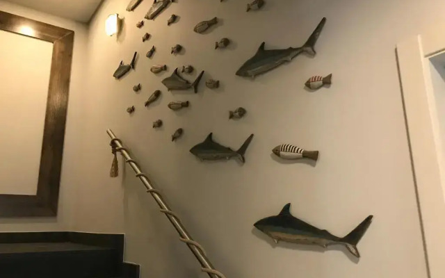 Royal Beach Hostel & Suites