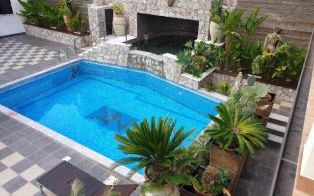 Villa Antheus