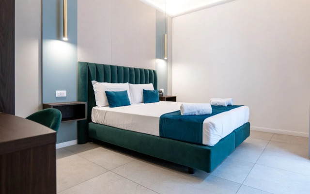 HOTIDAY Room Collection - Napoli Museo Suite