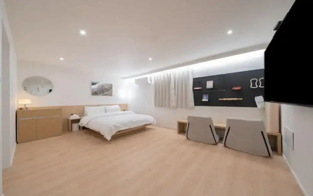 The Hyoo-Sik AANK Cheongju Uam