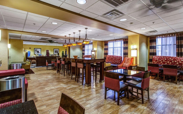 Hampton Inn Junction City