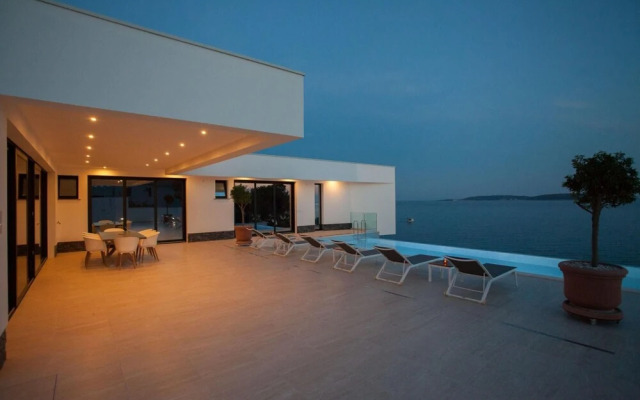 Villa Korkyra Beach in Potirna