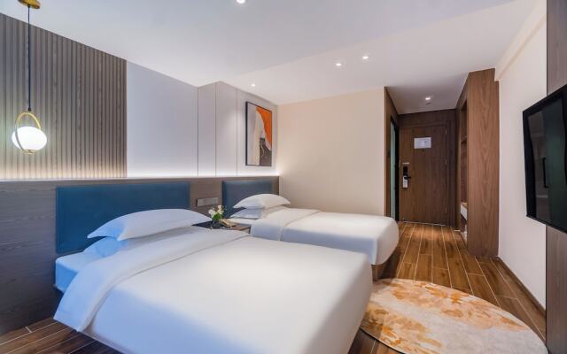 Ruifeng Hotel Railway Station Store