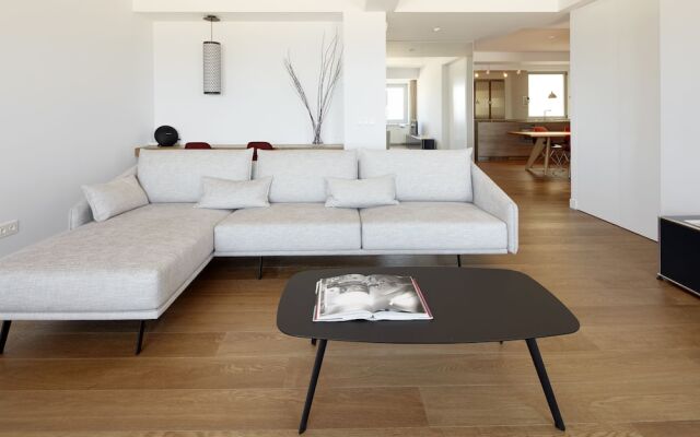 Zurriola Loft Apartment by FeelFree Rentals