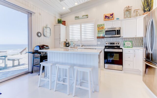 Romantic Beach House by Vtrips
