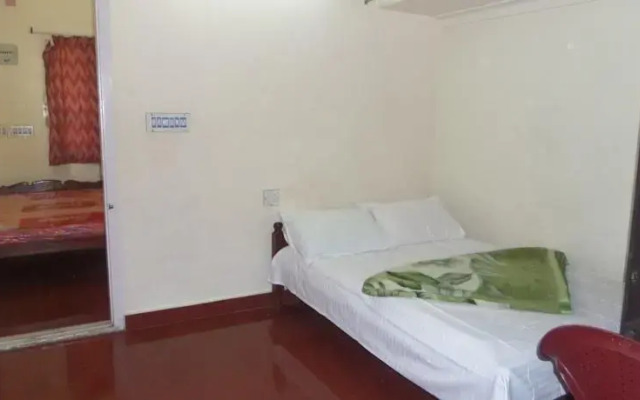 Hilly Hut Home Stay