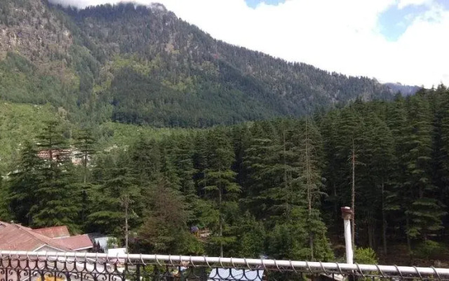 Hotel Hema Holiday Home