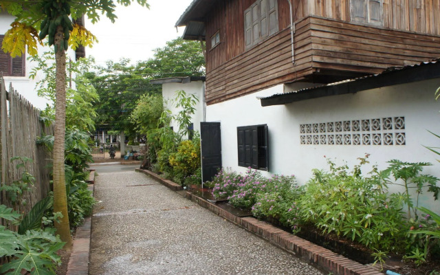 Villa Aphay Guest House