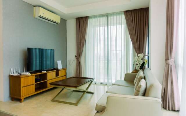 Spacious 3BR Apartment At 8th Floor Veranda Residence Puri