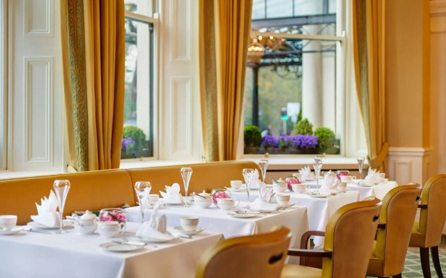 The Shelbourne, Autograph Collection