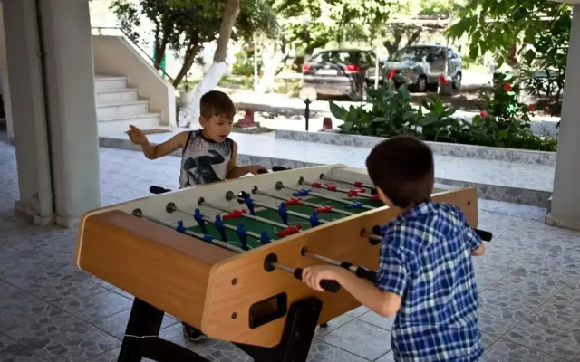 Drossia 8 in East Mani