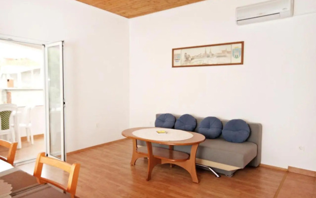 Apartments with a parking space Vrsi - Mulo, Zadar - 5796