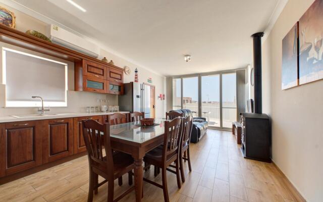 Modern Seaside 2 Br Apt W Spectacular Views