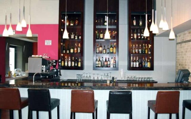 Adderley Hotel