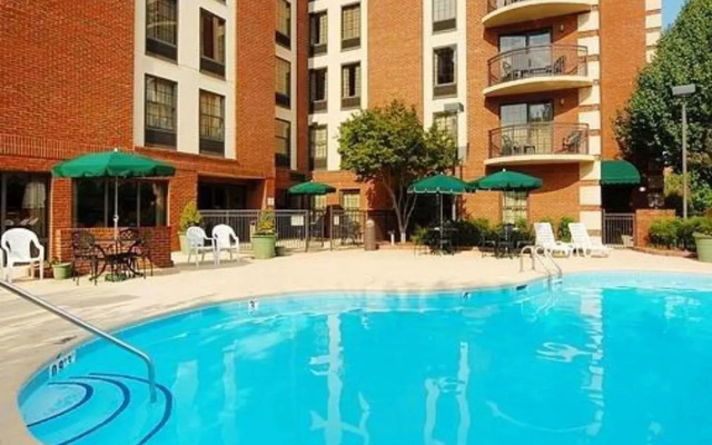 Four Points by Sheraton Greensboro Airport