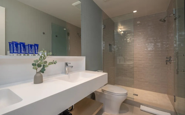 The Shoals Suites and Slips