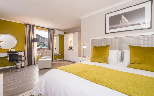 Simon's Town Quayside Hotel