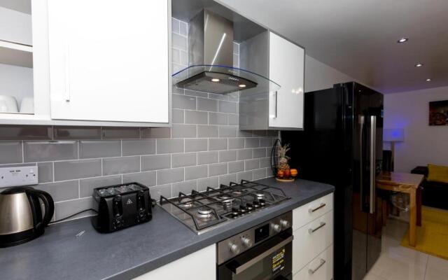 Comfortable stay in Shirley, Solihull - Room-2