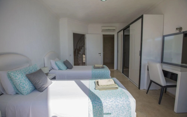 Villa Horizon by Akdenizvillam