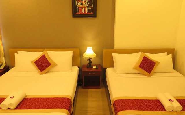 Sunflowers Hotel
