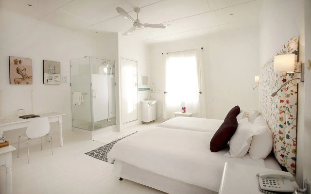 Karoo Art Hotel