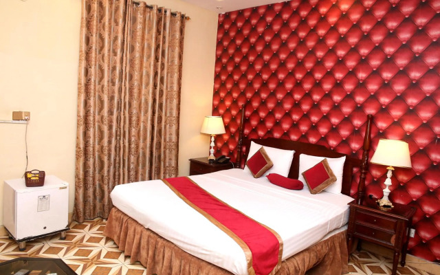 Premier inn Mall Lahore