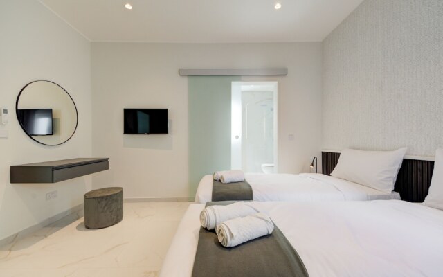 Mayfair by Premier Suites MT