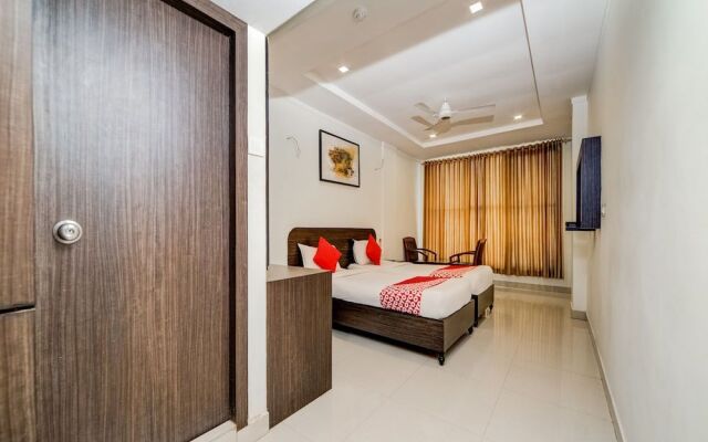 OYO Flagship 15233 Hotel G7