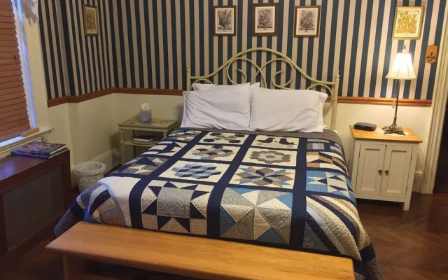 Red Lion Bed & Breakfast