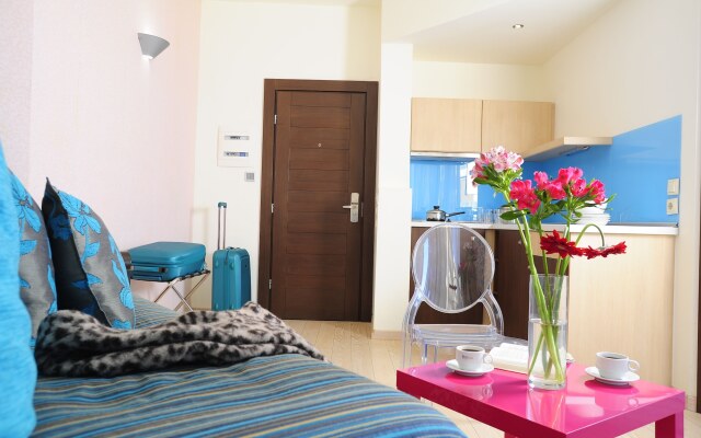 Steris Elegant Beach Hotel & Apartments