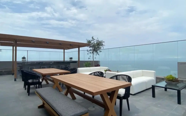 w Superb Loft w Balcony in Barranco