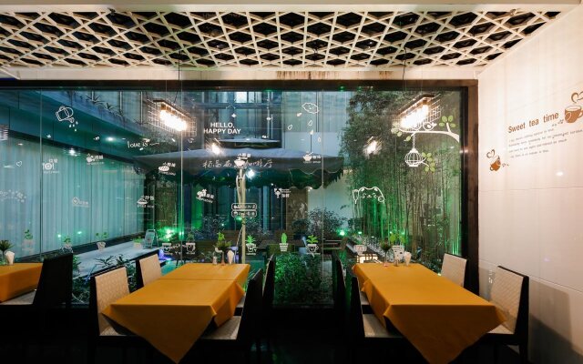 Paco Hotel Guangzhou Ouzhuang Metro Branch