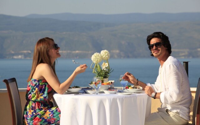 Dogalya Hotel